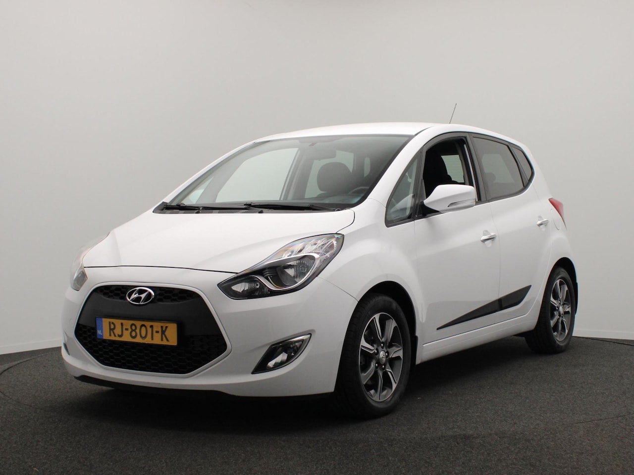 Hyundai ix20 - 1.4i Go! Camera Navigatie Airco - AutoWereld.nl