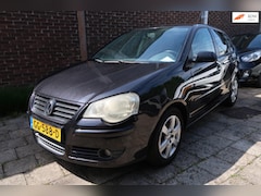 Volkswagen Polo - 1.2 Easyline, Climate control, LM velgen, elektrische ramen,