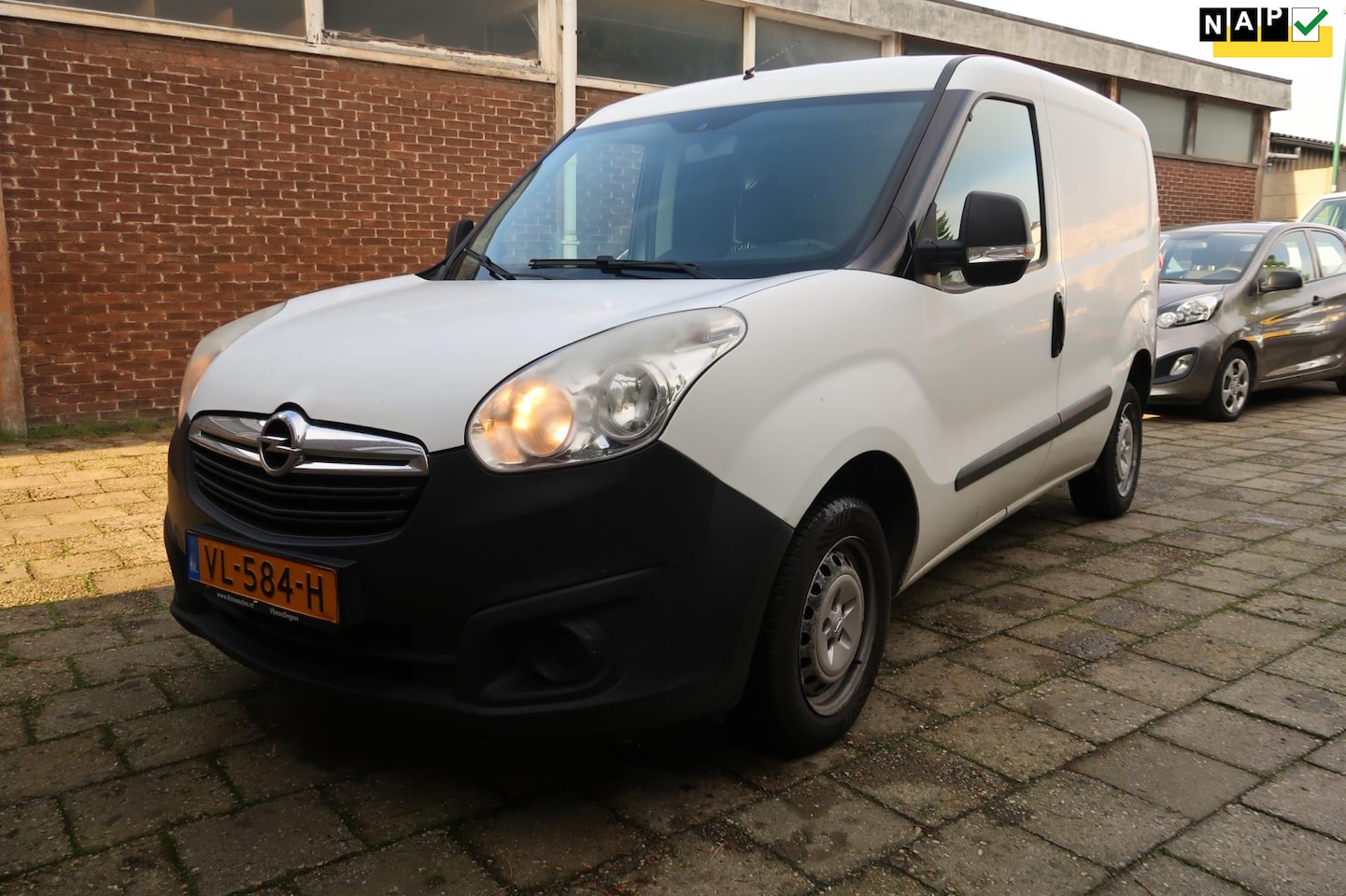 Opel Combo - 1.3 CDTi L1H1 ecoFLEX Edition 1.3 CDTi L1H1 ecoFLEX Edition - AutoWereld.nl