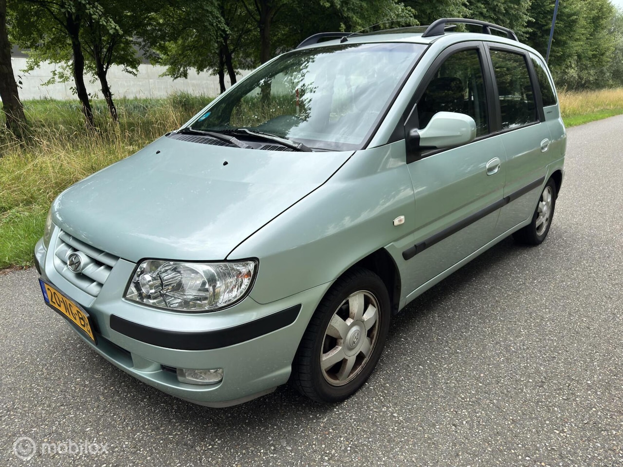 Hyundai Matrix - 1.6i GLS*AIRCO*PANODAK*CRUISE*TREKHAAK*NAP - AutoWereld.nl