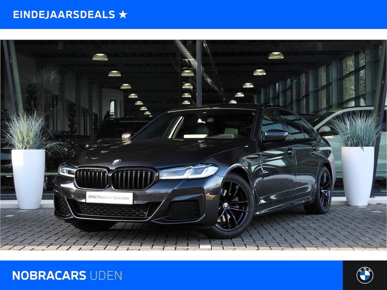BMW 5-serie - 520i High Executive M Sport Automaat / Sportstoelen / Laserlight / Achteruitrijcamera / M - AutoWereld.nl