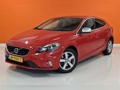 Volvo V40 - 2.0 T2 R-Design Solid Red | Standkachel | Xenon | Stoelverw. | Trekhaak