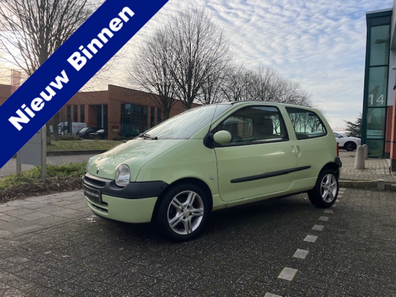 Renault Twingo - 1.2 Expression / Garantie NW APK Bij Levering / LM VELGEN / KM 166800 EL.Ramen & EL.Spiege - AutoWereld.nl