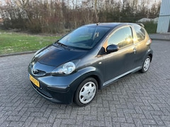 Toyota Aygo - 1.0-12V