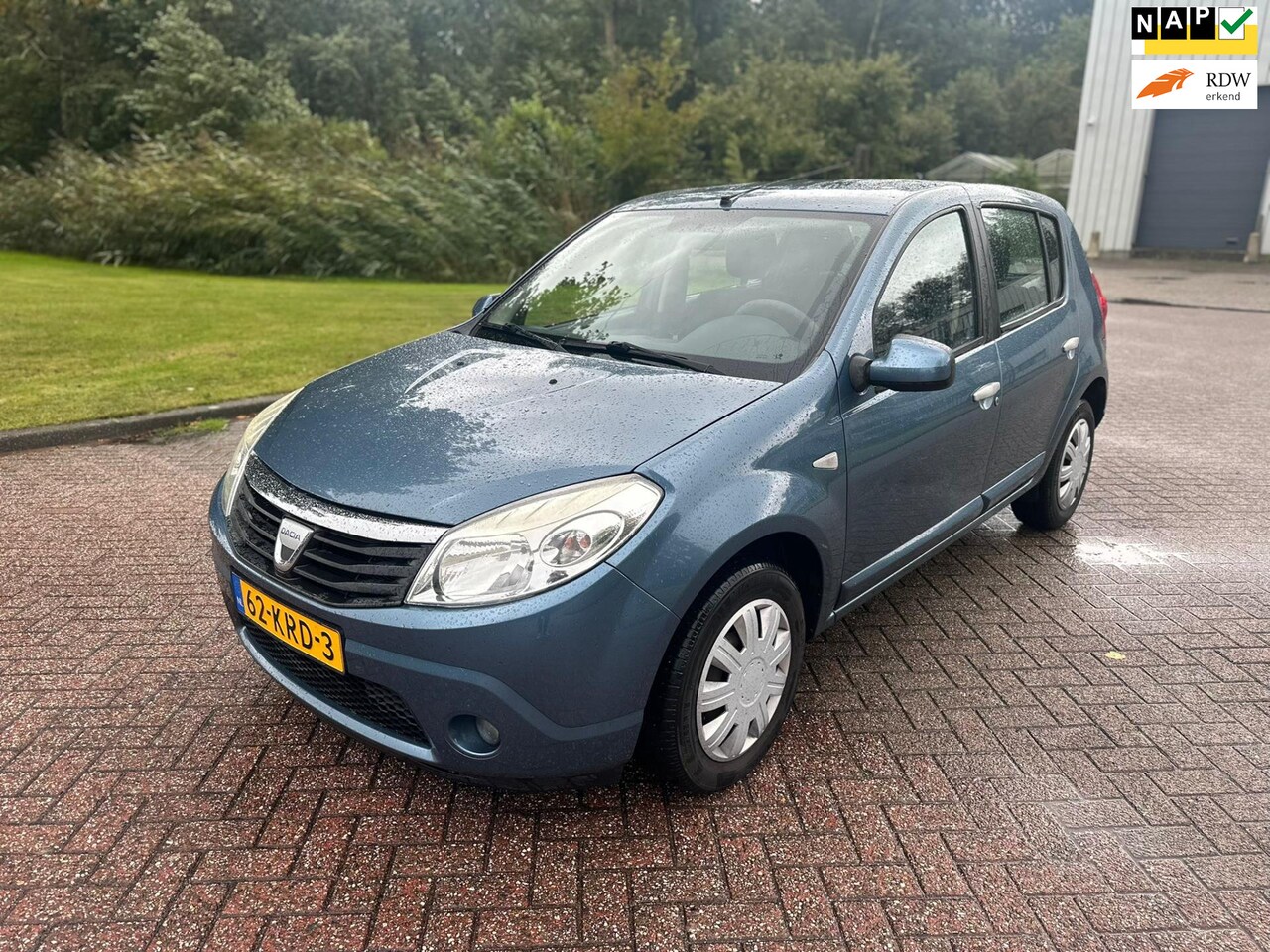 Dacia Sandero - 1.2 Lauréate/AIRCO/ELECRAMEN VOOR/TREKHAAK - AutoWereld.nl