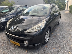 Peugeot 207 - 1.4 Sublime 5 DEURS KM 149000 MET NAP