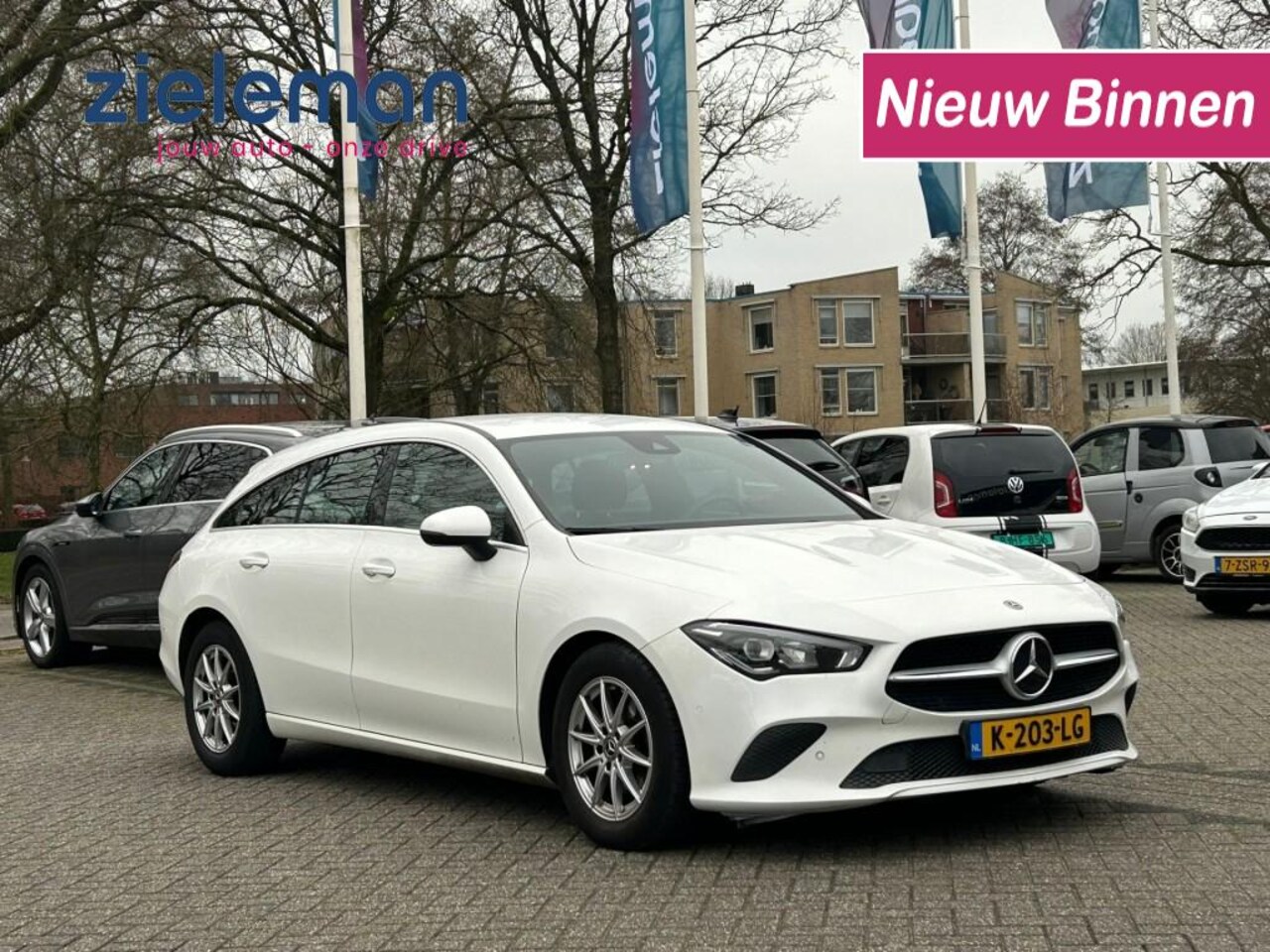 Mercedes-Benz CLA-klasse Shooting Brake - Shooting Brake 180 Business Solution Automaat - Carplay, Navi, Camera, Cruise, Stoelverw. - AutoWereld.nl