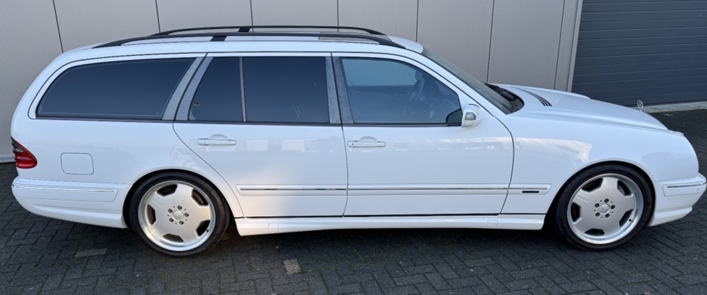 Mercedes-Benz E-klasse - AMG 55 - AutoWereld.nl