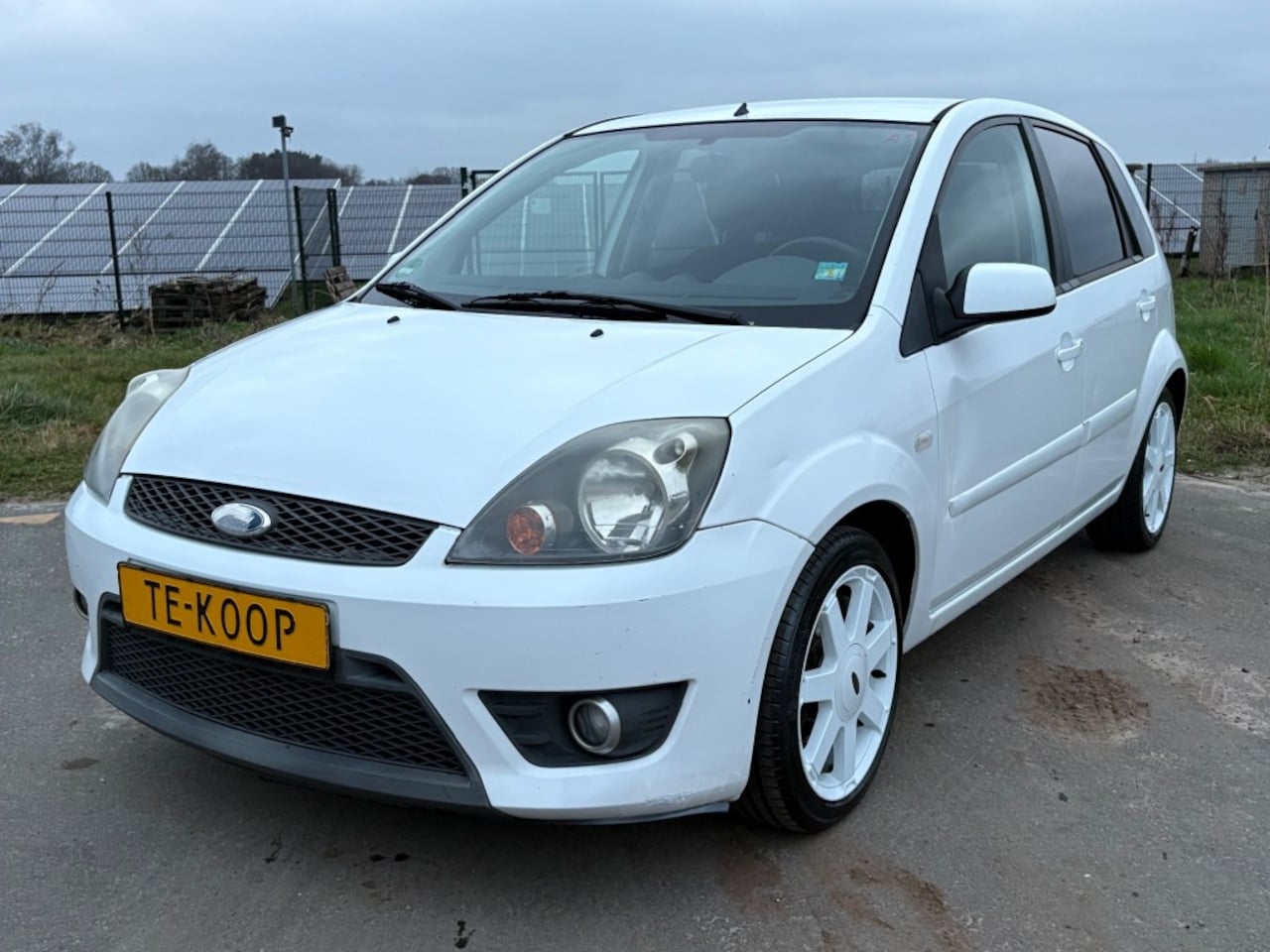 Ford Fiesta - WHITE MAGIC ST-PAKKET 5 DEURS - AutoWereld.nl