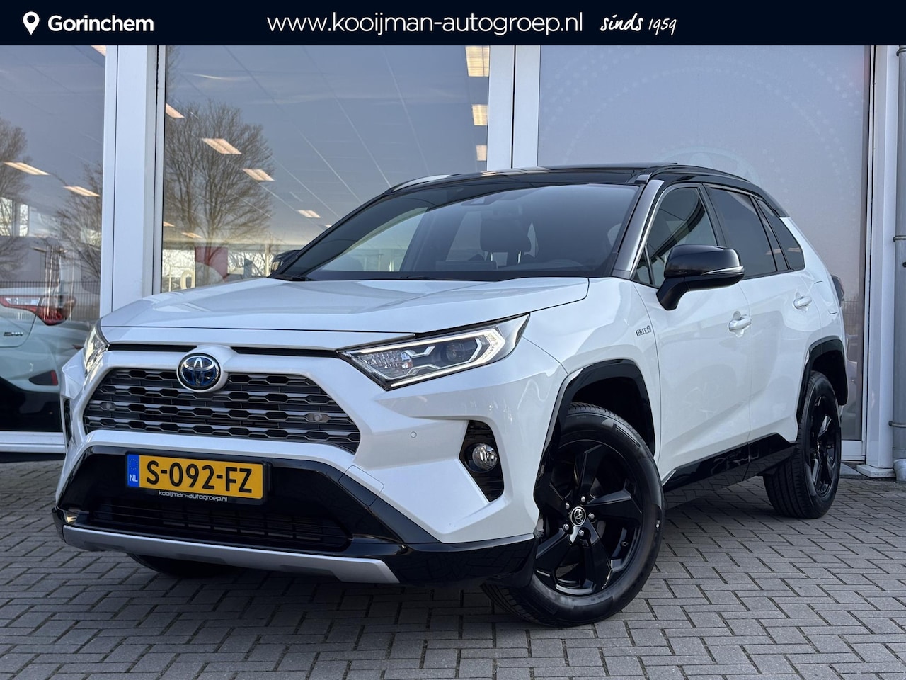 Toyota RAV4 - 2.5 Hybrid Bi-Tone | Panoramisch schuifdak | Half leder | Stoelverwarming | Apple CarPlay/ - AutoWereld.nl