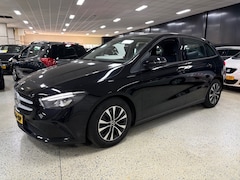 Mercedes-Benz B-klasse - 180 Autom Wide Screen Half Leder Trekhaak PDC Cam
