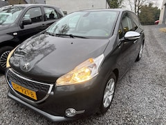 Peugeot 208 - 1.2 PureTech Style Pack AUTOMAAT