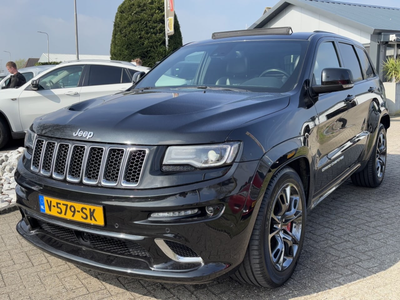 Jeep Grand Cherokee - 6.4 V8 SRT8 2013 Grijs Kenteken VAN LPG-G3 SRT - AutoWereld.nl