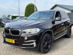 BMW X5 - 3.0D X-Drive Sport 2014 Grijs Kenteken MARGE