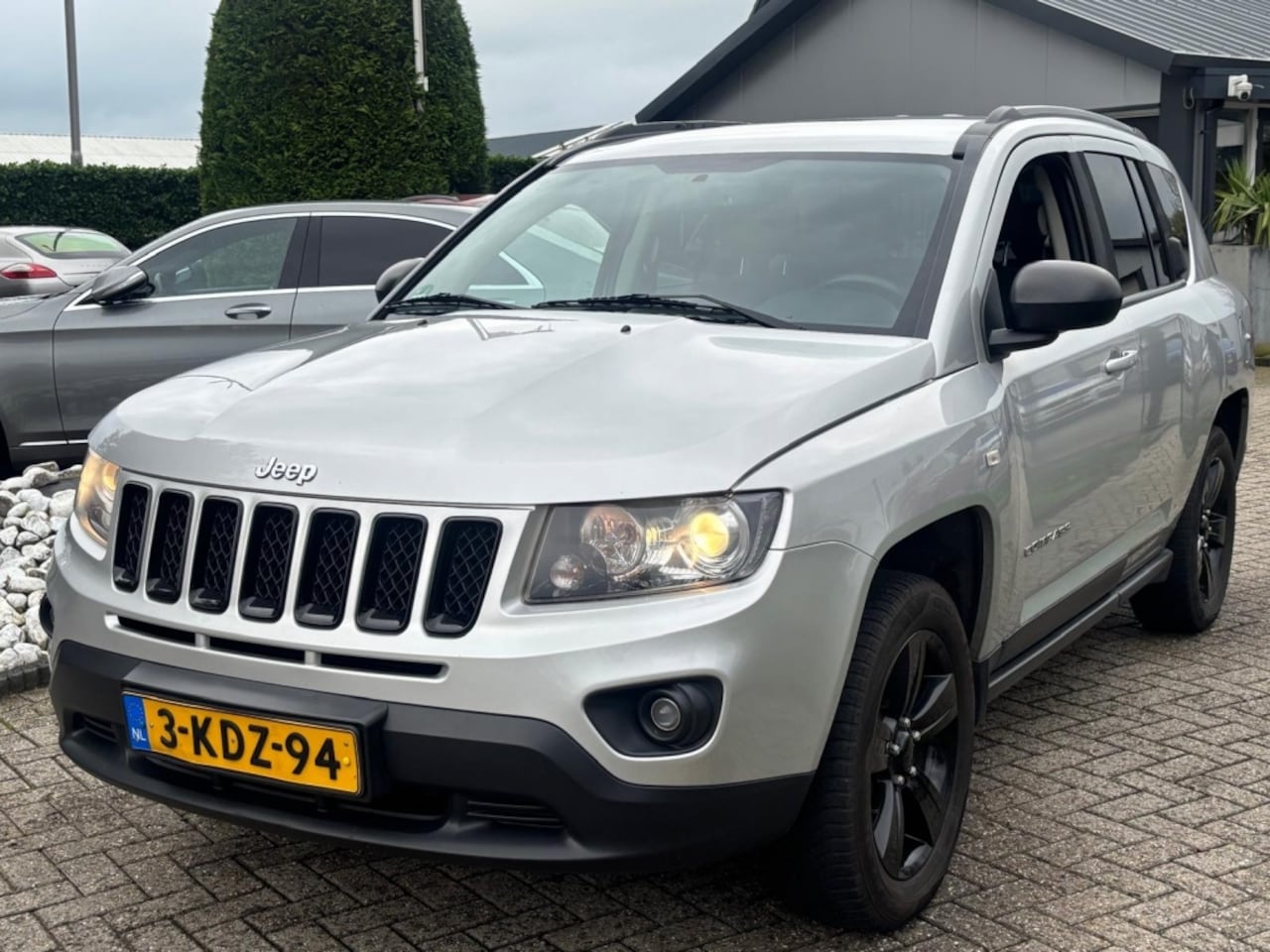 Jeep Compass - 2.0 Sport LPG-G3 2013 Trekhaak Facelift - AutoWereld.nl