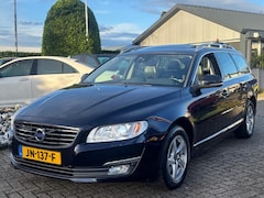 Volvo V70 - 2.0 D3 NL Auto 2016 Trekhaak Schuifdak