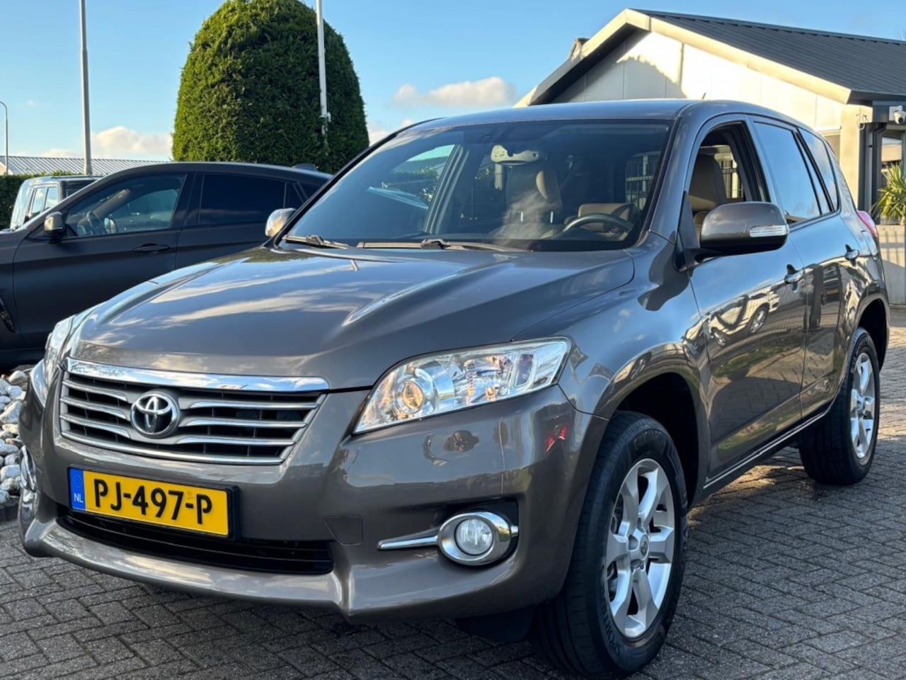 Toyota RAV4 - 2.0 VVTi Automaat Executive 2010 Trekhaak 77.000 KM - AutoWereld.nl