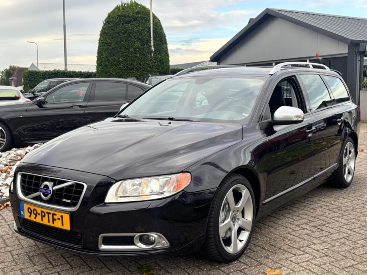 Volvo V70 - 2.0T R-Edition 2011 Trekhaak Automaat Xenon - AutoWereld.nl