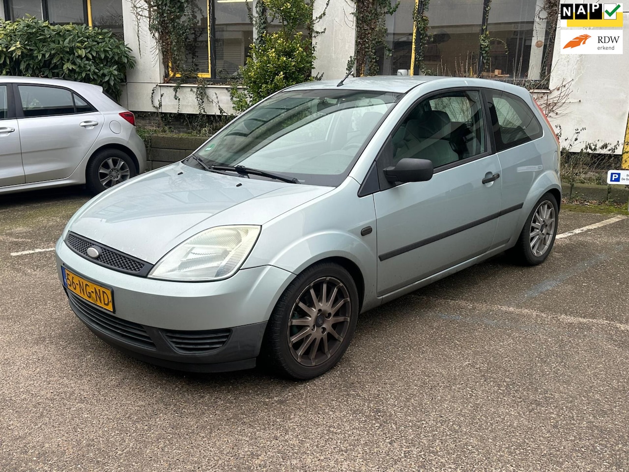 Ford Fiesta - 1.25-16V Ambiente/ Inruilkoopje - AutoWereld.nl