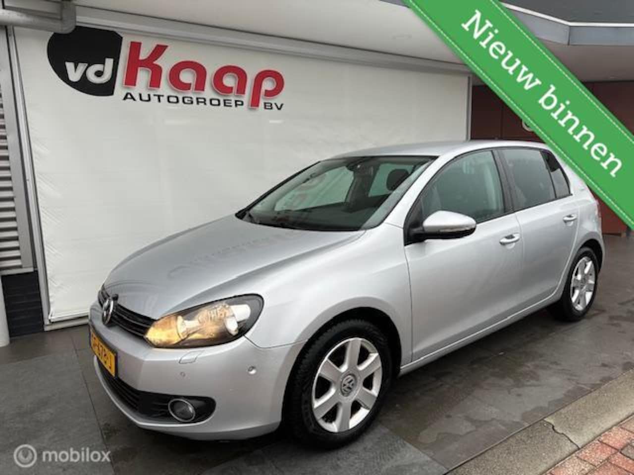 Volkswagen Golf - 1.6 TDI Comfortline BlueMotion 1.6 TDI Comfortline BlueMotion - AutoWereld.nl