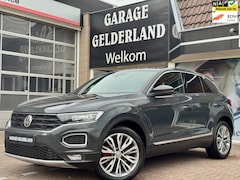 Volkswagen T-Roc - 2.0TSI 4Motion Sport R | Virtual | Xenon | Navi | Full-Led | Climate | Stoelverw. | Trekha