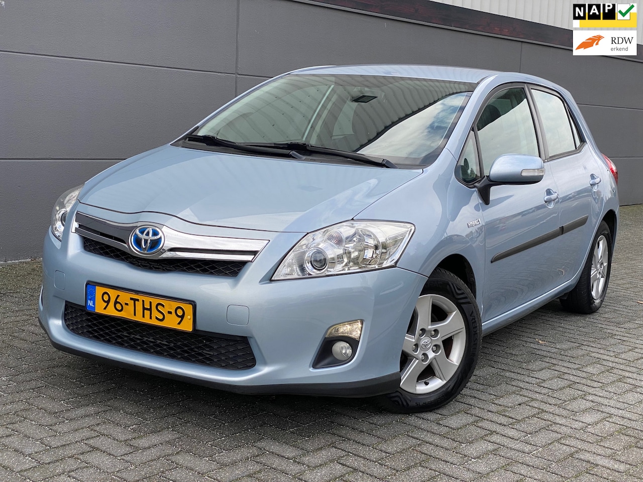 Toyota Auris - 1.8 Full Hybrid Aspiration/ AUTOMAAT/ nap/ dealeronderhouden/ 1jaar apk/volle opties/ zeer - AutoWereld.nl