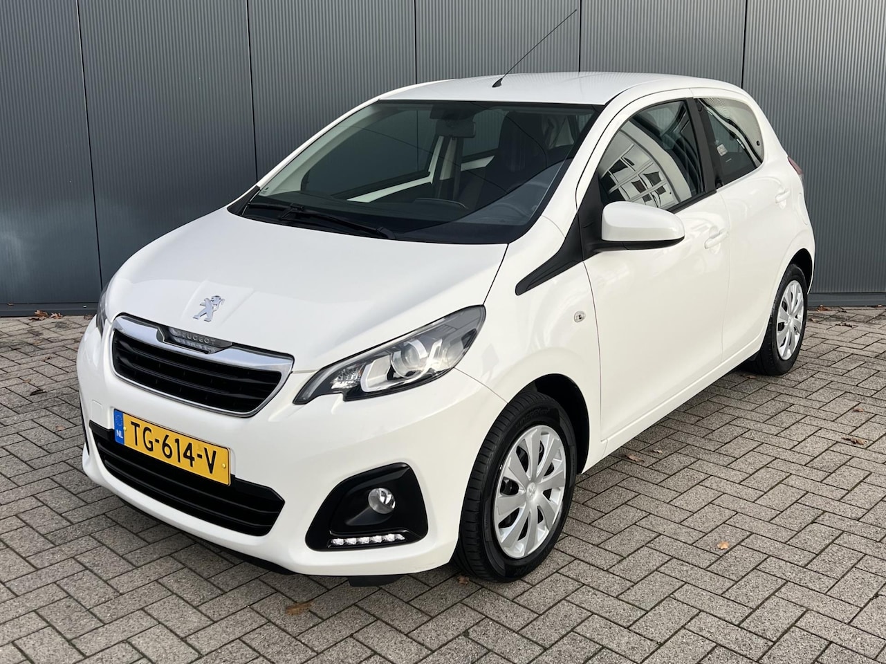 Peugeot 108 - 1.0 e-VTi Active Bluetooth | AIRCO | 5 deuren - AutoWereld.nl