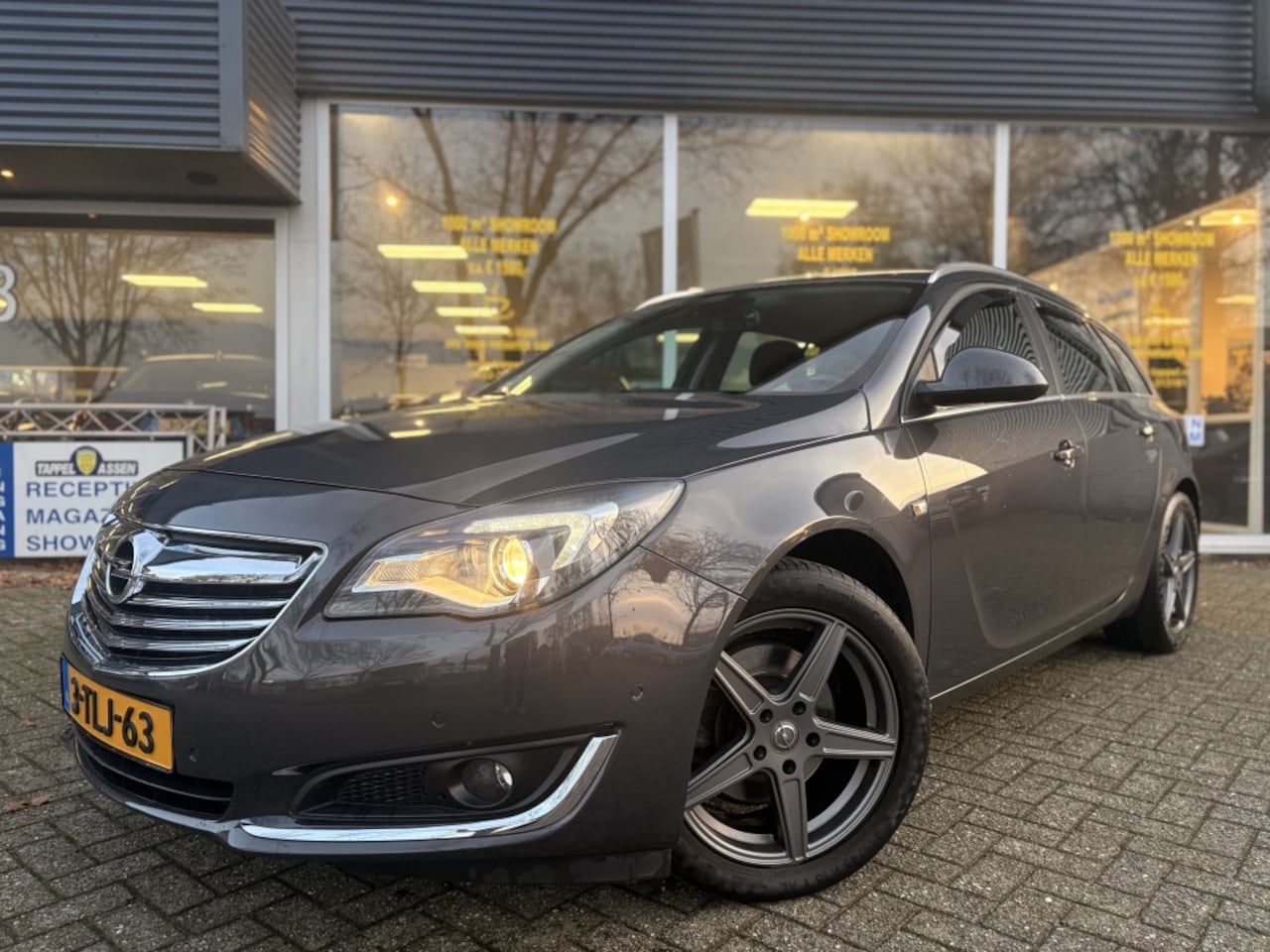 Opel Insignia - Sports Camera/Nav/Comforts 1.6 T Edition - AutoWereld.nl
