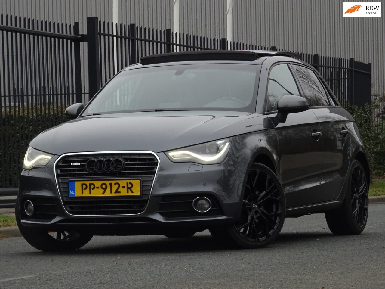 Audi A1 Sportback - 1.4 TFSI S-LINE AUT. PANORAMADAK/LEER/NAVI - AutoWereld.nl