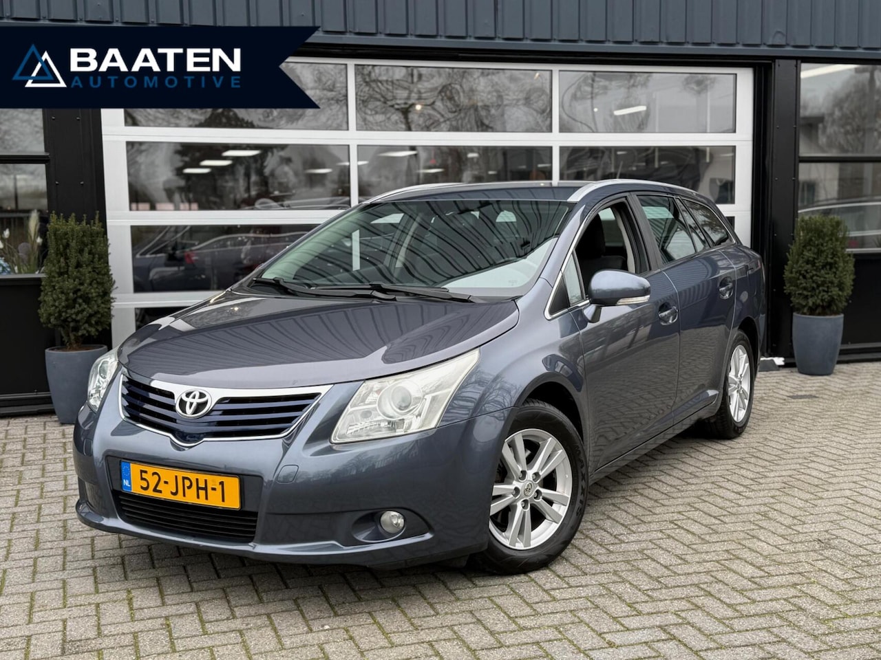 Toyota Avensis - 1.8 VVTi Dynamic |Dealer onderhouden|2e eig|Trekhaak| - AutoWereld.nl