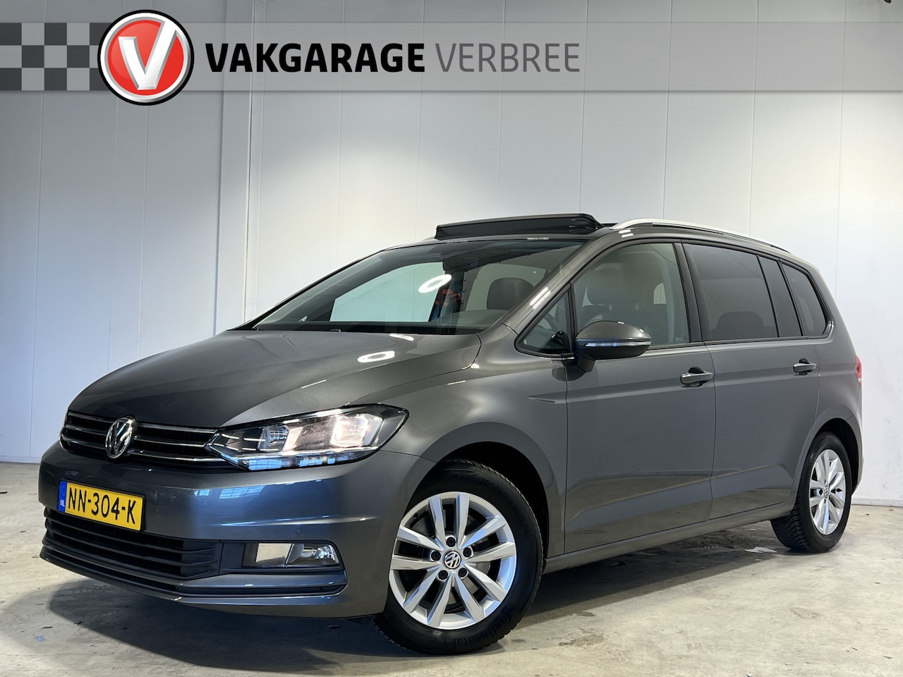 Volkswagen Touran - 1.2 TSI Connected Series 7 pers | Origineel Nederlandse auto | Dealeronderhouden | Trekhaa - AutoWereld.nl