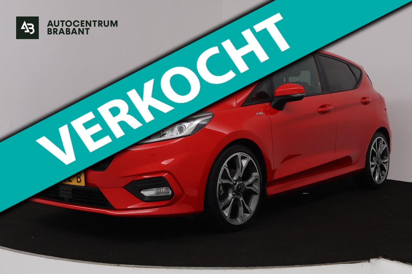 Ford Fiesta - 1.0 EcoBoost ST-Line (PARKEERSENSOREN, LANE-ASSIST, NAVIGATIE, CRUISE CONTROL) - AutoWereld.nl