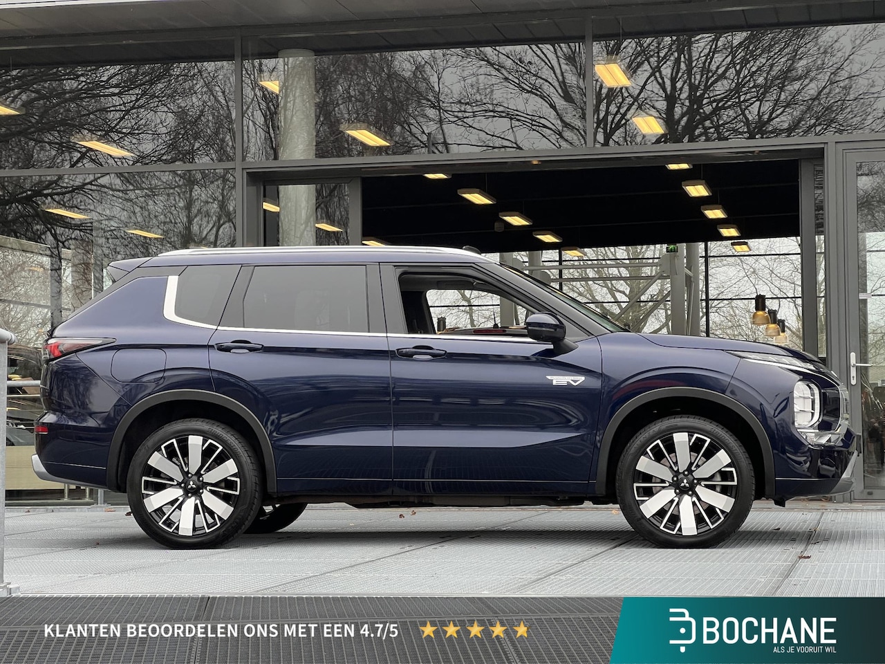 Mitsubishi Outlander - 2.4 PHEV Instyle | Panoramadak | Leder | Stoelverwarming- en verkoeling - AutoWereld.nl