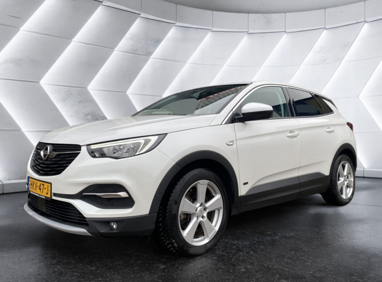 Opel Grandland X - 1.6 THybr Innovation - AutoWereld.nl