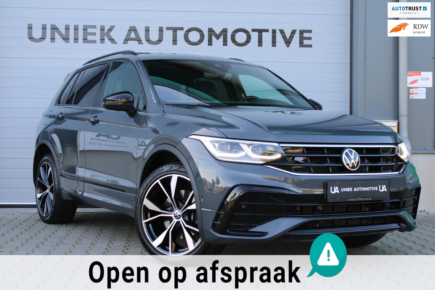 Volkswagen Tiguan - 1.4 TSI eHybrid 245PK | R LINE | BLACK STYLE | CAMERA | PANO | IQ LED MATRIX | 20" | TREKH - AutoWereld.nl