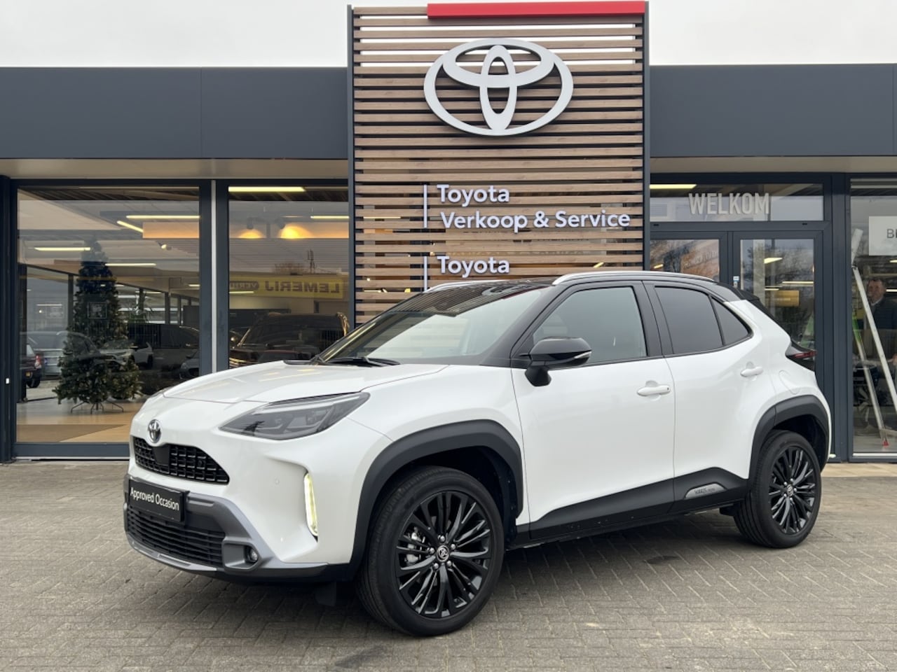 Toyota Yaris Cross - 1.5 Hybrid Adventure | JBL | Blindspot | Parkeersensoren V+A - AutoWereld.nl