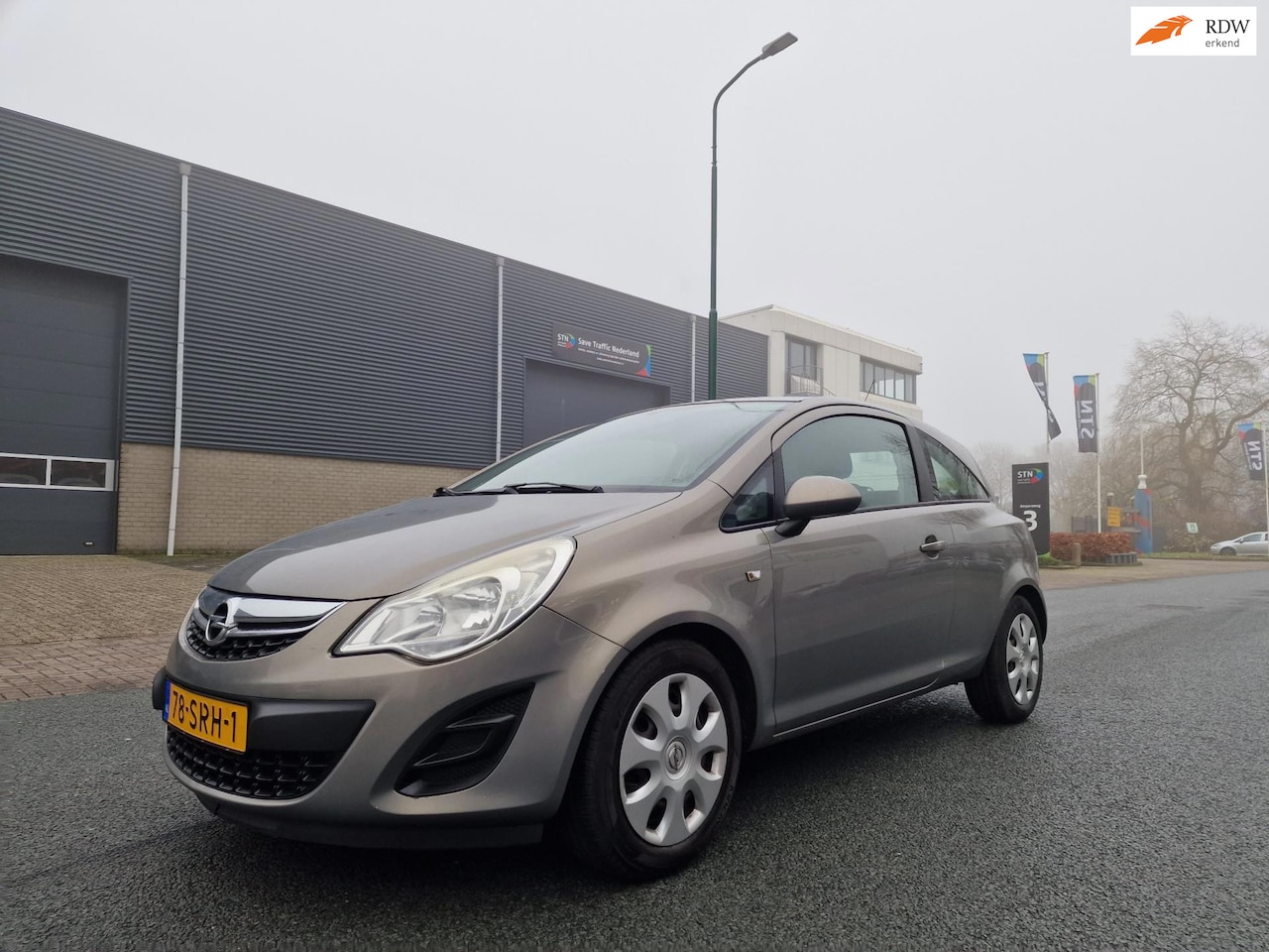 Opel Corsa - 1.2 Color Edition LPG AIRCO ELEC.PAKET BOEKJES - AutoWereld.nl