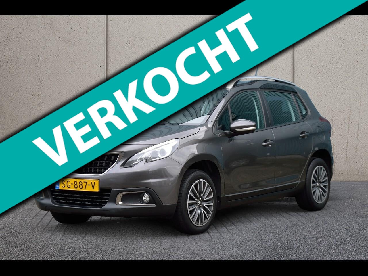 Peugeot 2008 - 1.2 PureTech Blue Lion 110PK | Panorama | Origineel NL - AutoWereld.nl