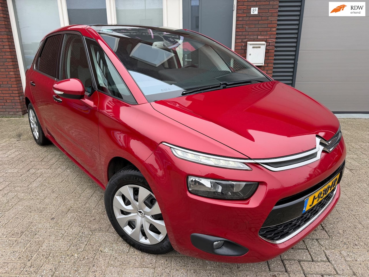 Citroën C4 Picasso - 1.2 PureTech Exclusive / Navi / Camera / PDC / Pano / Clima - AutoWereld.nl