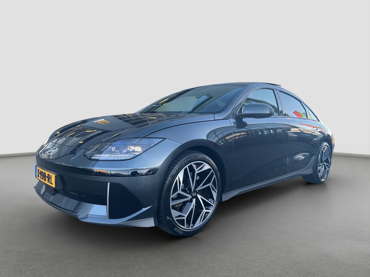 Hyundai IONIQ 6 - Lounge Sky 77 kWh 229pk | Premium Audio | 360 graden camera | Adaptive cruise controle | D - AutoWereld.nl