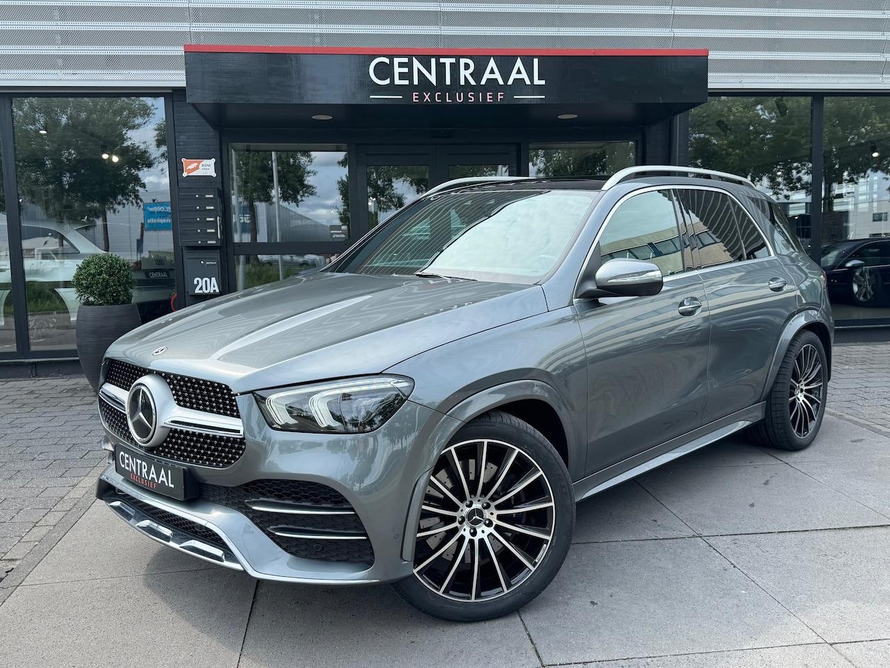 Mercedes-Benz GLE-Klasse - 450 4MATIC AMG Premium Plus|Pano|Burmester|Memory|360Camera|Keyless|Leder|367PK - AutoWereld.nl