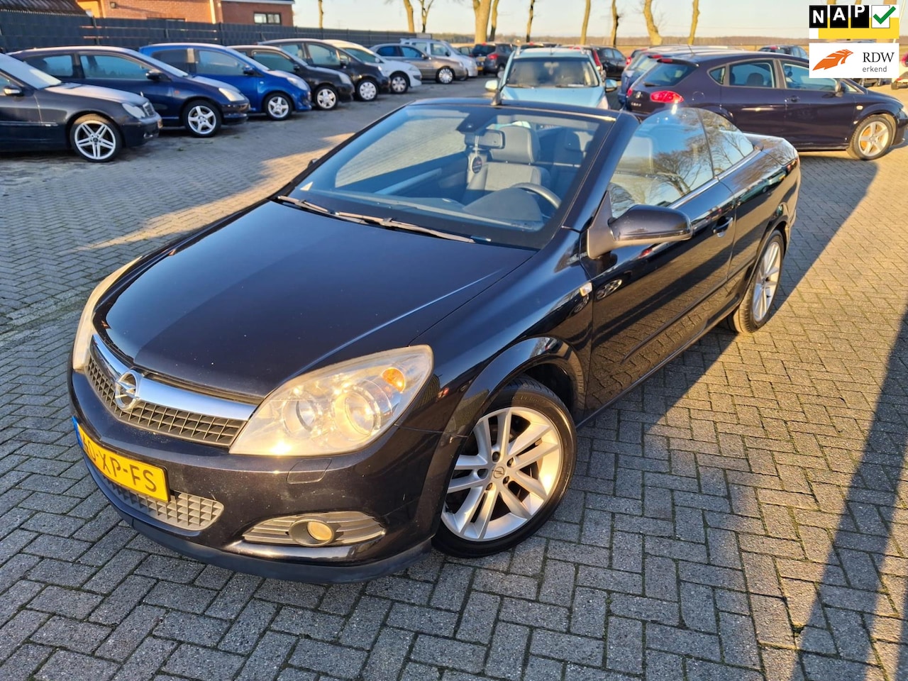 Opel Astra TwinTop - 1.8 Temptation 2007. Airco/Cruise/Trekhaak etc.. APK 12-2026 - AutoWereld.nl