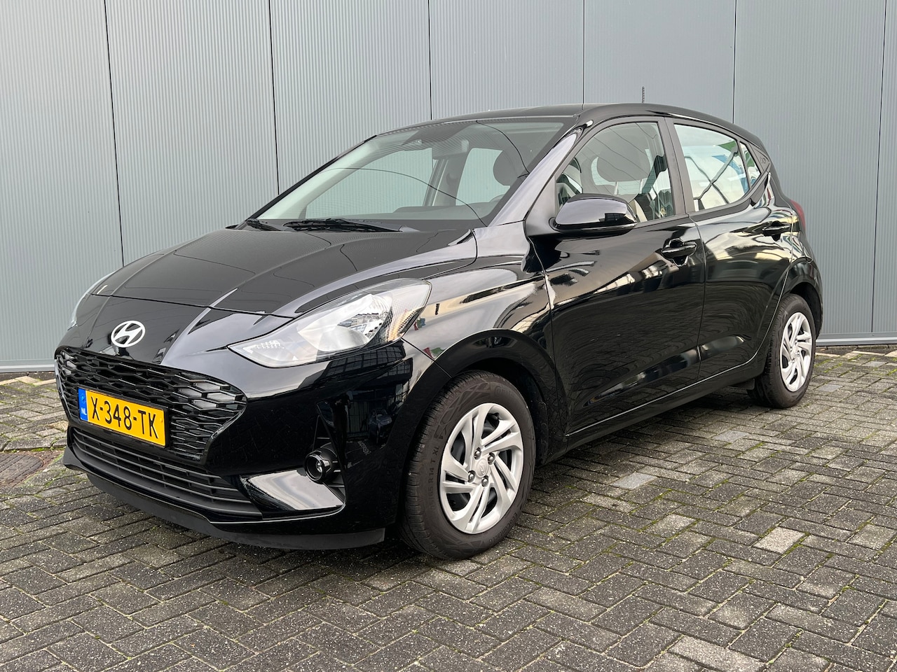 Hyundai i10 - 1.0 66pk Comfort Smart | LED | Airco | Carplay | Camera | Navigatie | Bluetooth | Cruiseco - AutoWereld.nl
