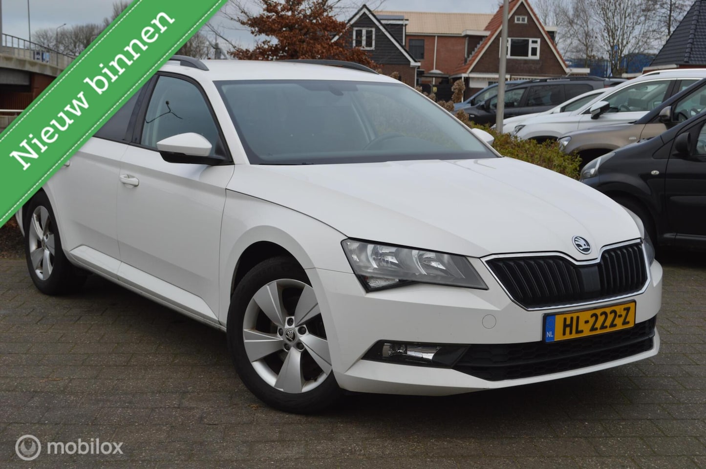 Skoda Superb Combi - 1.6 TDI Active Business 1.6 TDI Active Business - AutoWereld.nl