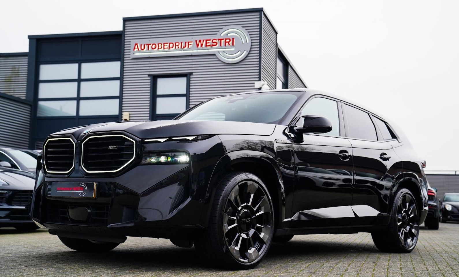 BMW XM - PHEV 30 kWh | Stuurwielverwarming | Sportuitlaat | - AutoWereld.nl