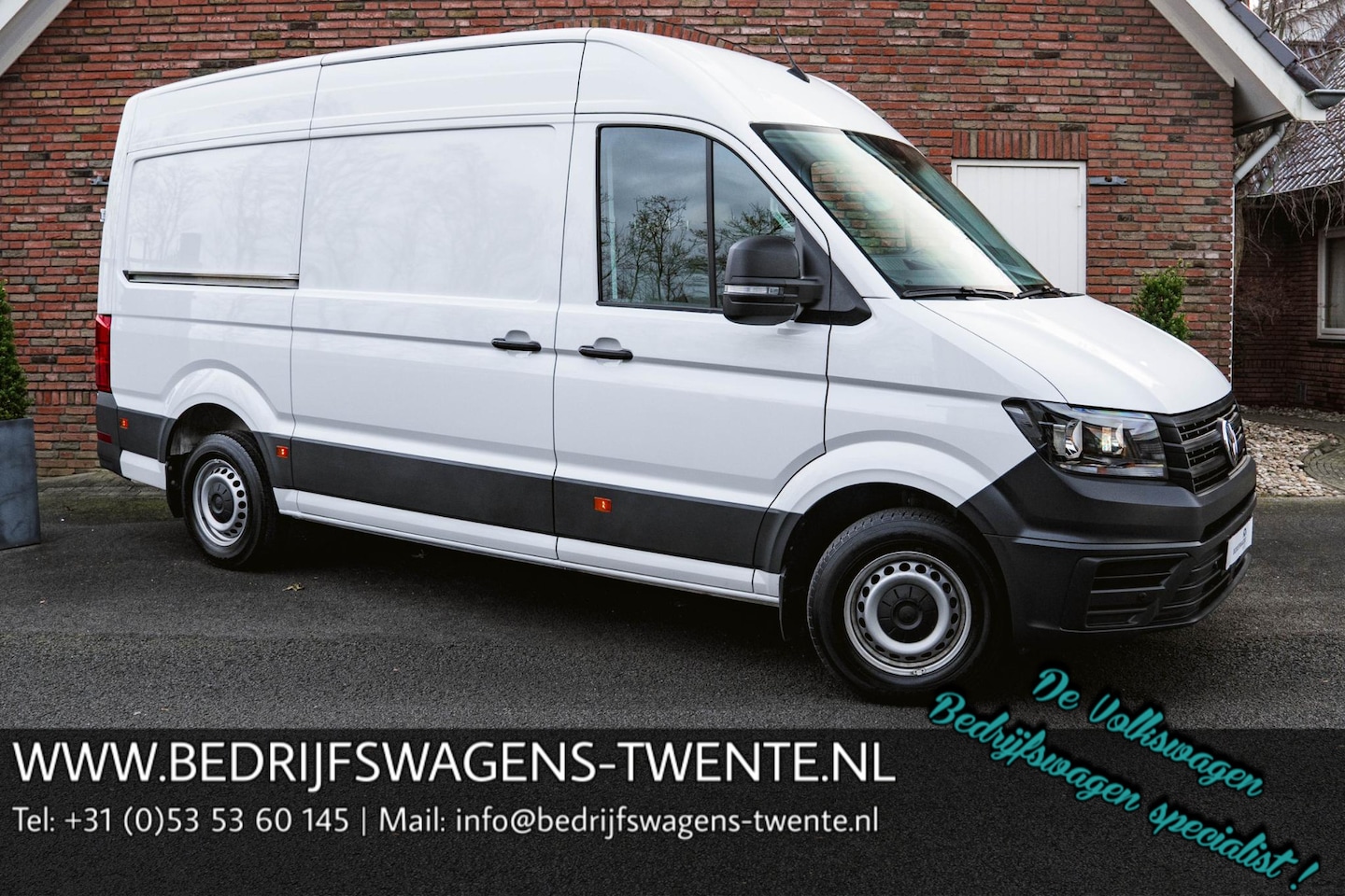Volkswagen Crafter - 2.0 TDI 102PK L3H3 NAVI Trekhaak Airco Leder - AutoWereld.nl