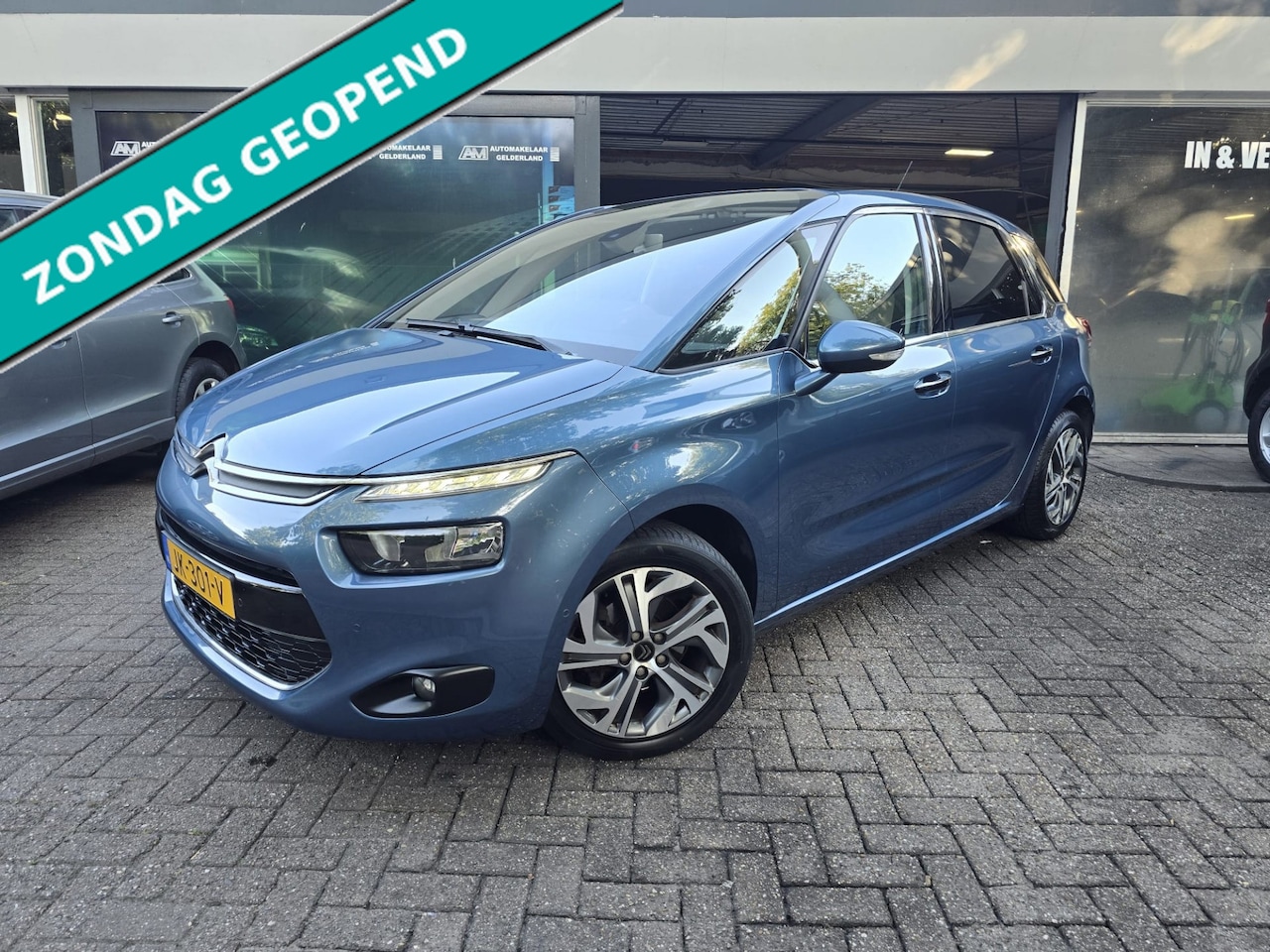 Citroën C4 Picasso - 1.2 130 PK Business | 2E EIGENAAR | NAVI | CAMERA | TREKHAAK | CRUISE - AutoWereld.nl