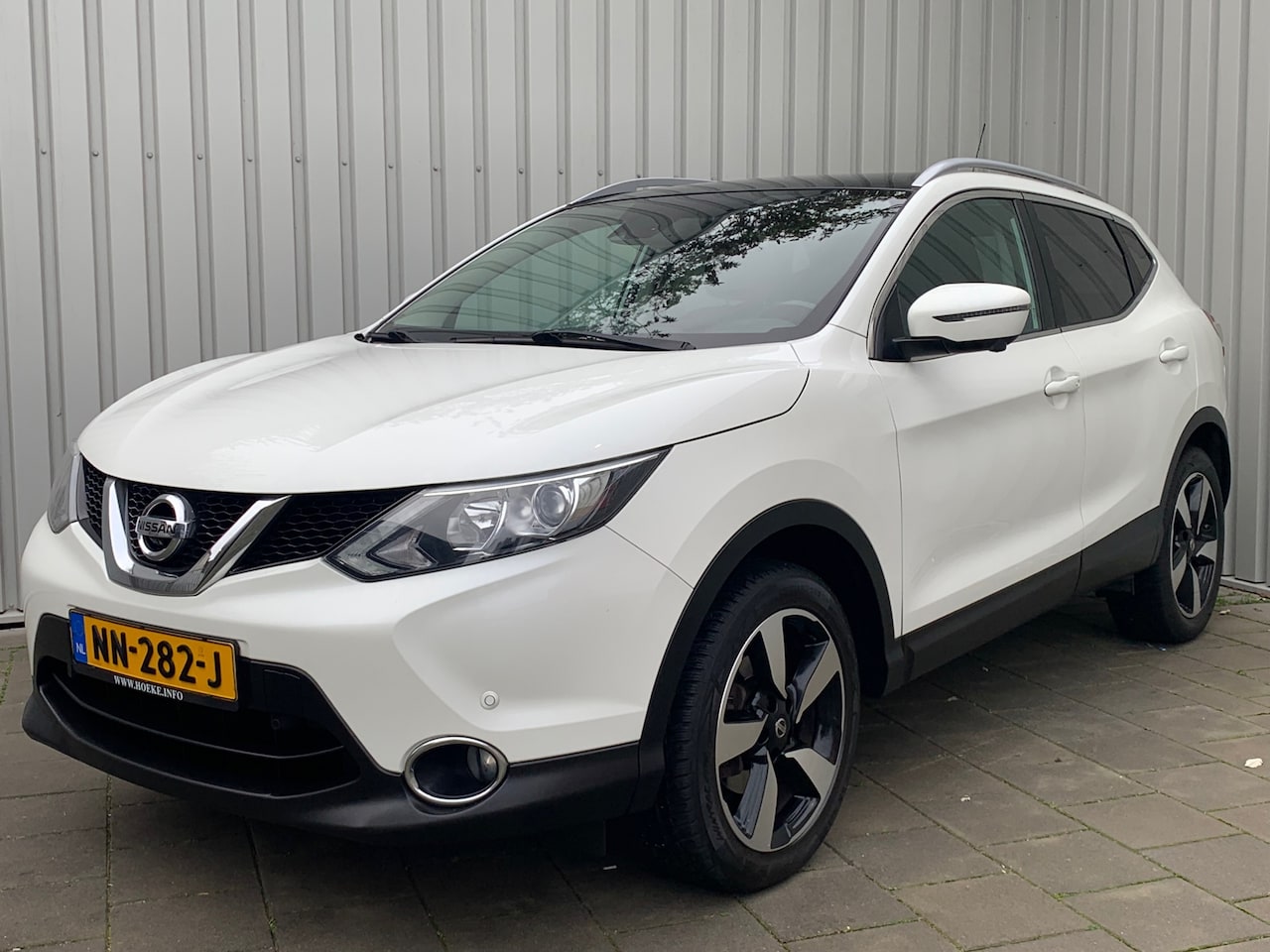 Nissan Qashqai - 1.2 N-Connecta|Panoramadak|Navigatie|Climate Control| - AutoWereld.nl