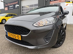 Ford Fiesta - 1.1 Trend 5 drs van 2de Eigenaar met navigatie en bluetooth telefoon / media