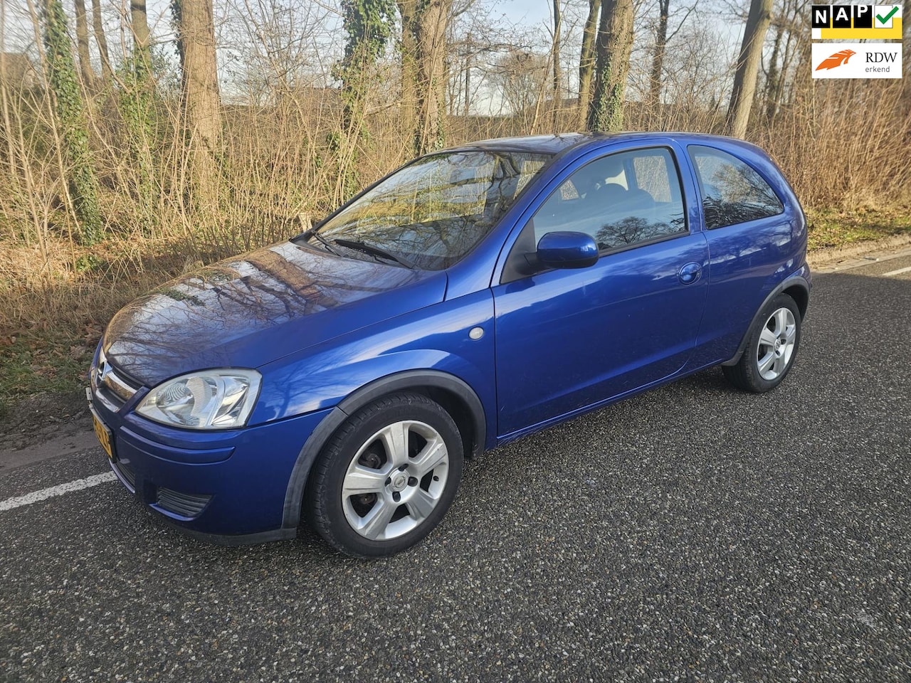 Opel Corsa - 1.2-16V Maxx WEINIG KILOMETERS - AutoWereld.nl